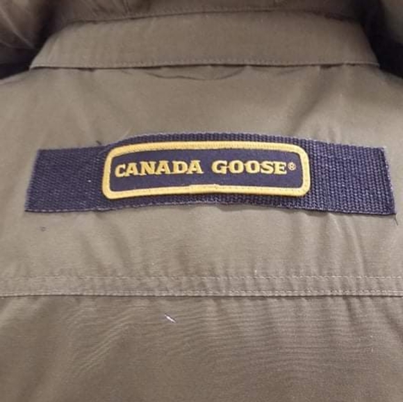 Canada goose jacket - Picture 8 of 12
